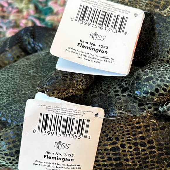 Pair of Russ Berrie Earth Zone Zonies Flemington Bean Bag Frogs with Tags - Picture 8 of 13